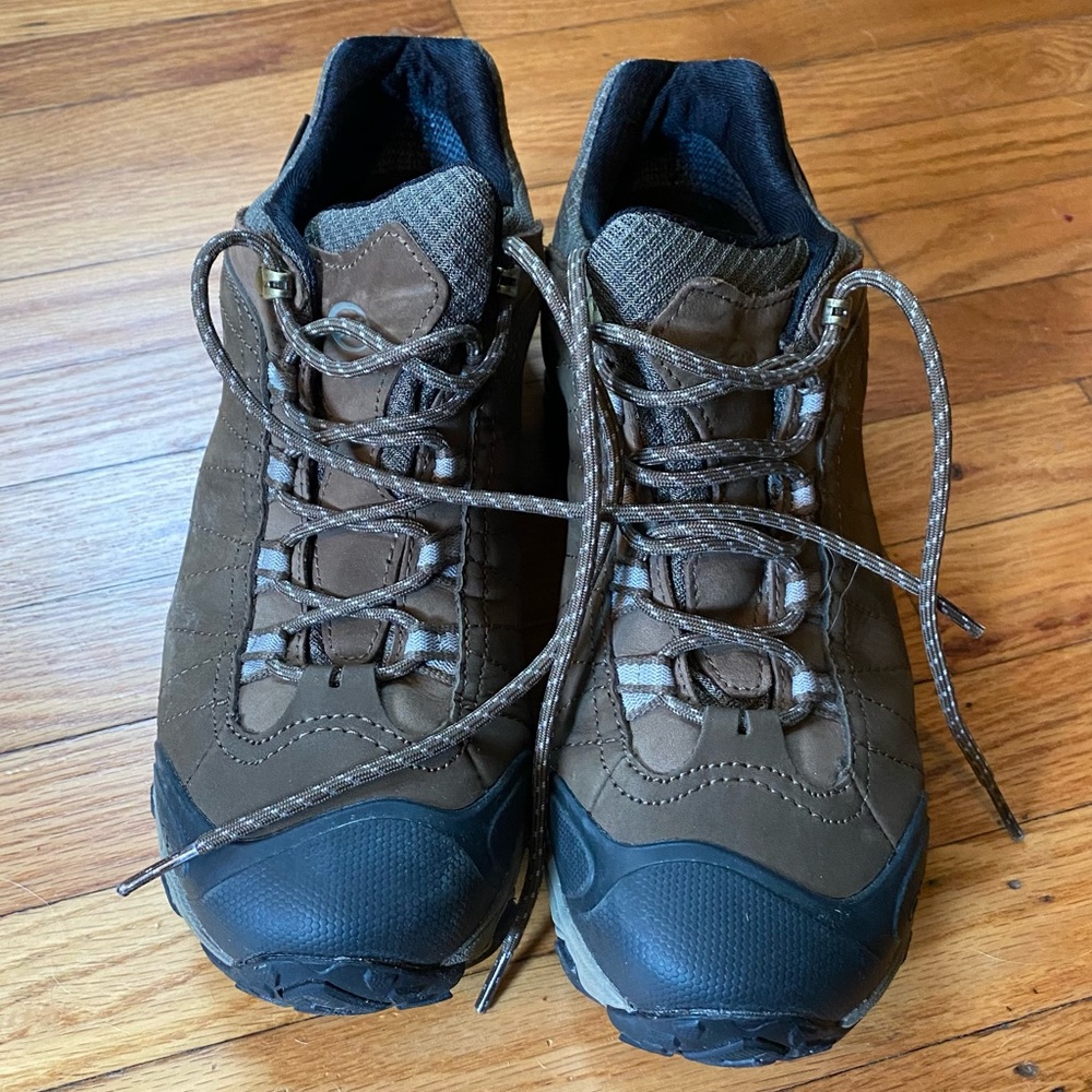 NWOT OBOZ Bridger Low Waterproof hiking boots